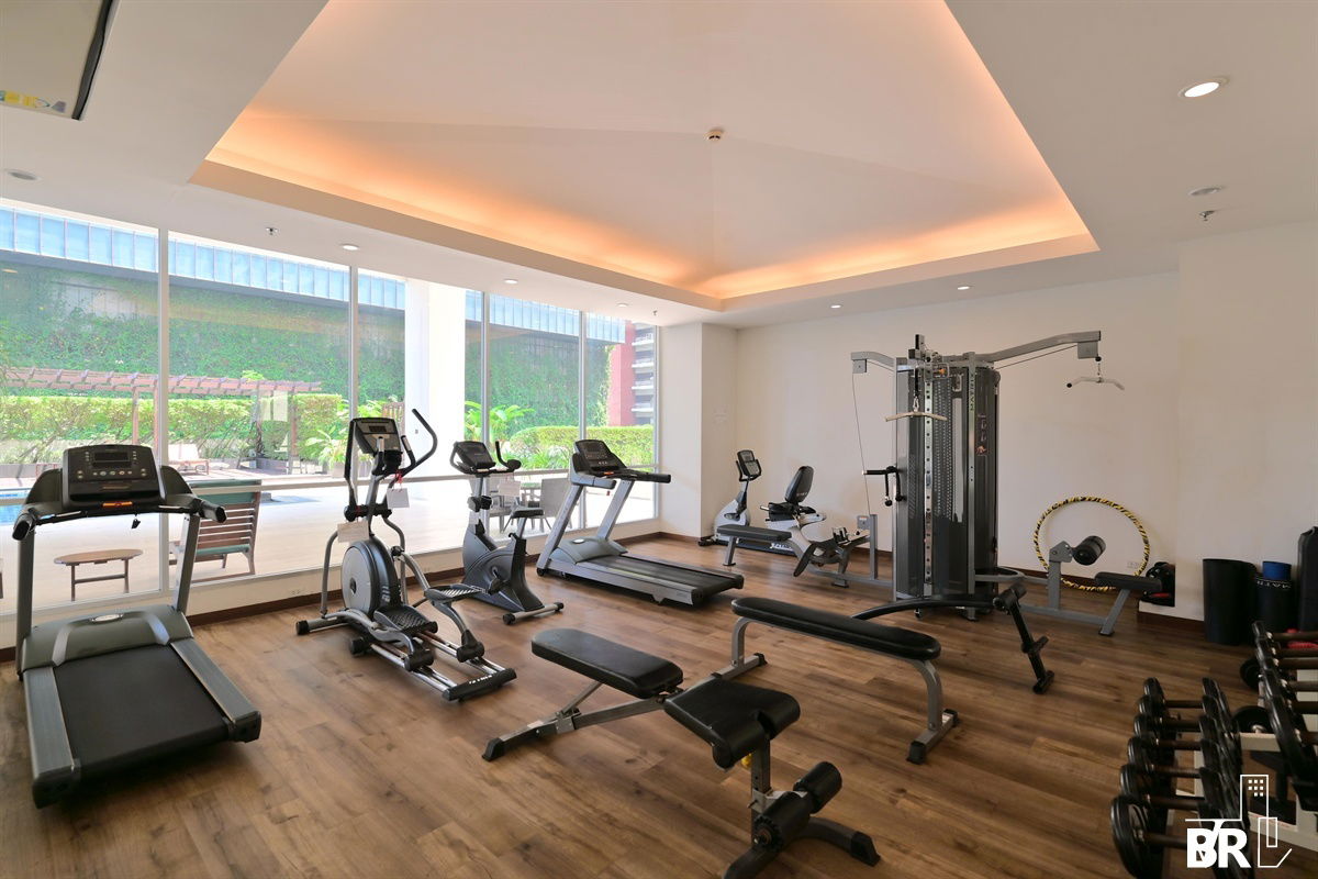 รูป The Rajdamri  💸 Unmatched Price! Fully Furnished ✨ Near BTS Chidlom  - รูปที่ 4/8