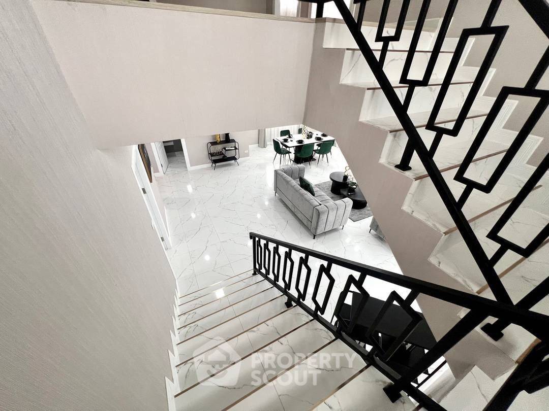 รูป บ้าน 5-ห้องนอน ใกล้ เมืองพัทยา (ID 2099238) - รูปที่ 9/16