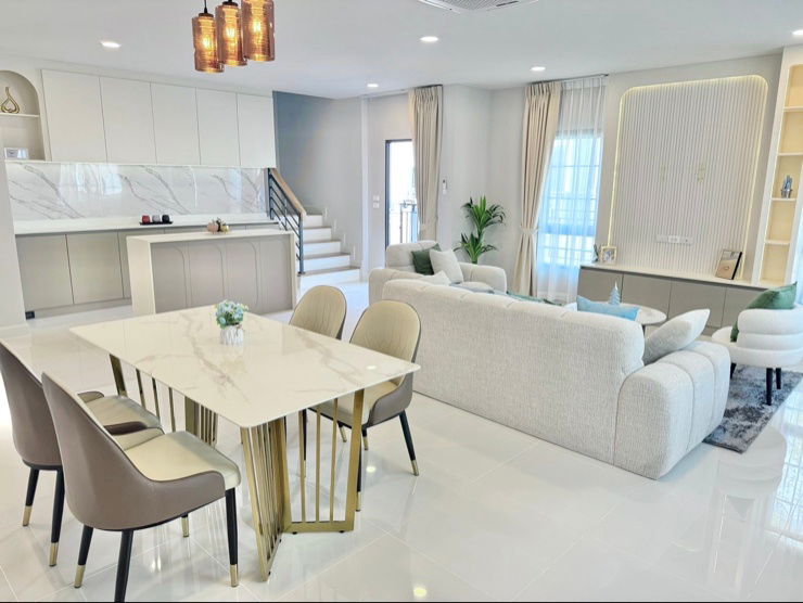 รูป ให้เช่าบ้านเซนโทร บางนา (CENTRO BANGNA) ใกล้เมกา บางนา - รูปที่ 3/11