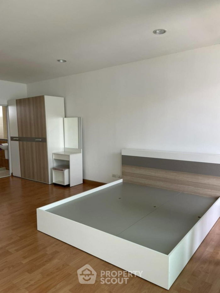 รูป ทาวน์เฮาท์ 3-ห้องนอน ใน หนองบอน (ID 1656234) - รูปที่ 1/5