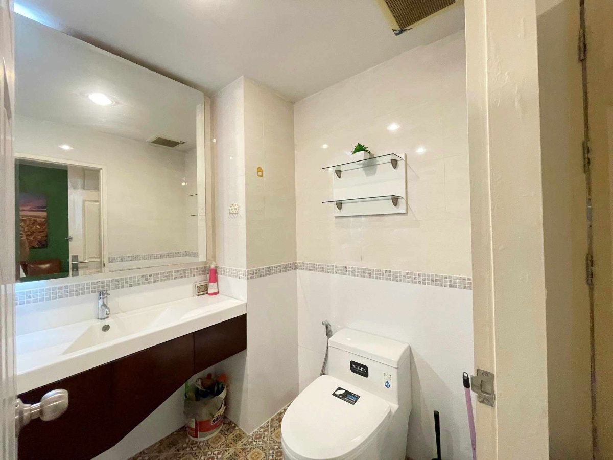 รูป ห้องว่าง❤️ราคาต่อรองได้✅สนใจห้องนี้ทักได้เลยนะคะ❣️❣️❣️  ห้วยขวาง 💥ไลฟ์ แอท รัชดา - ห้วยขวาง 🔴🟢🟡 - รูปที่ 9/9