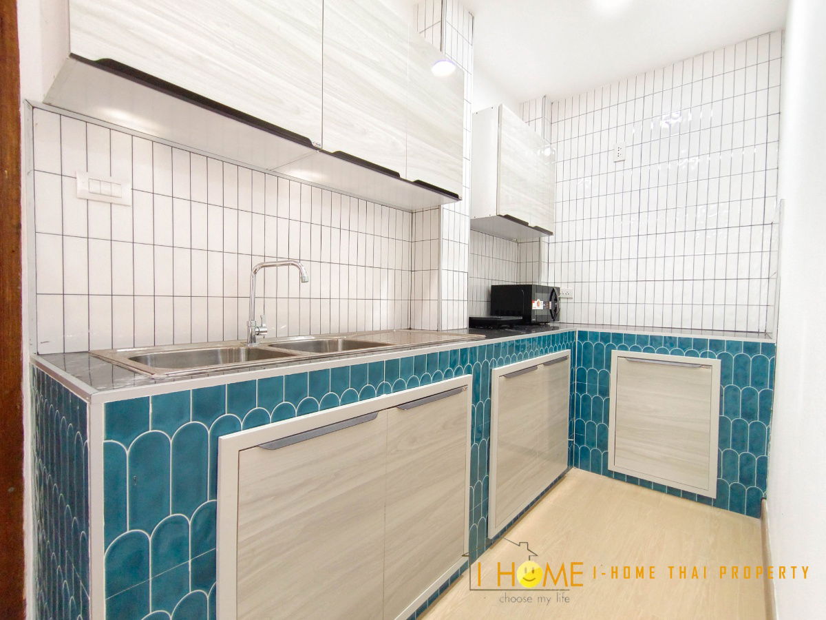 รูป ให้เช่า Pool villa 2 ชั้นหลังใหญ่ 14 ห้องนอน 15 ห้องน้ำ 1 ห้องครัว 3 ที่จอดรถ - รูปที่ 8/72