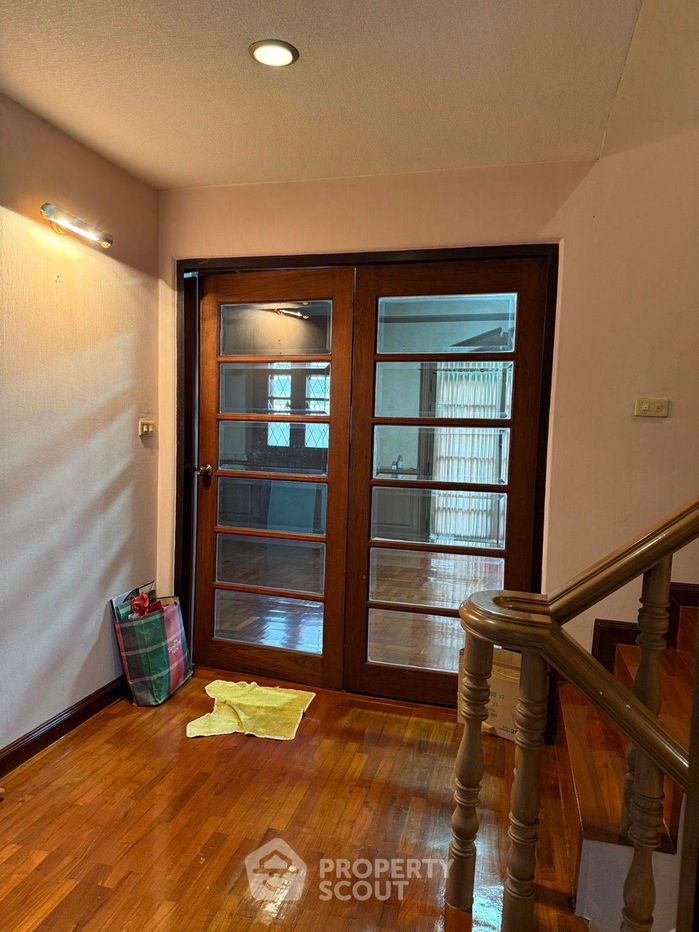 รูป ทาวน์เฮาท์ 7-ห้องนอน ใน บางโคล่ (ID 2104554) - รูปที่ 14/24