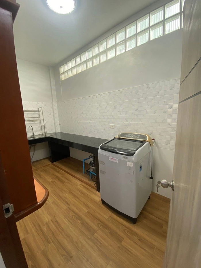 picture LTH13648 – Townhouse for Rent at Pracharat Bamphen 9 (Huai Khwang). 3 beds 4 baths Near MRT Huai Khwang ONLY 40K/Month - 3/9