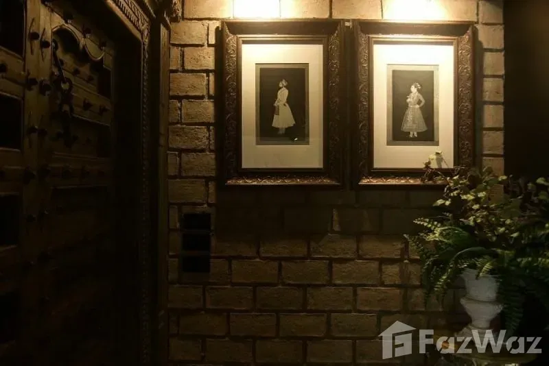 รูป คอนโดให้เช่า 2 ห้องนอน ในโครงการ ดิ เอ็มโพริโอ เพลส 1088844 - รูปที่ 10/17