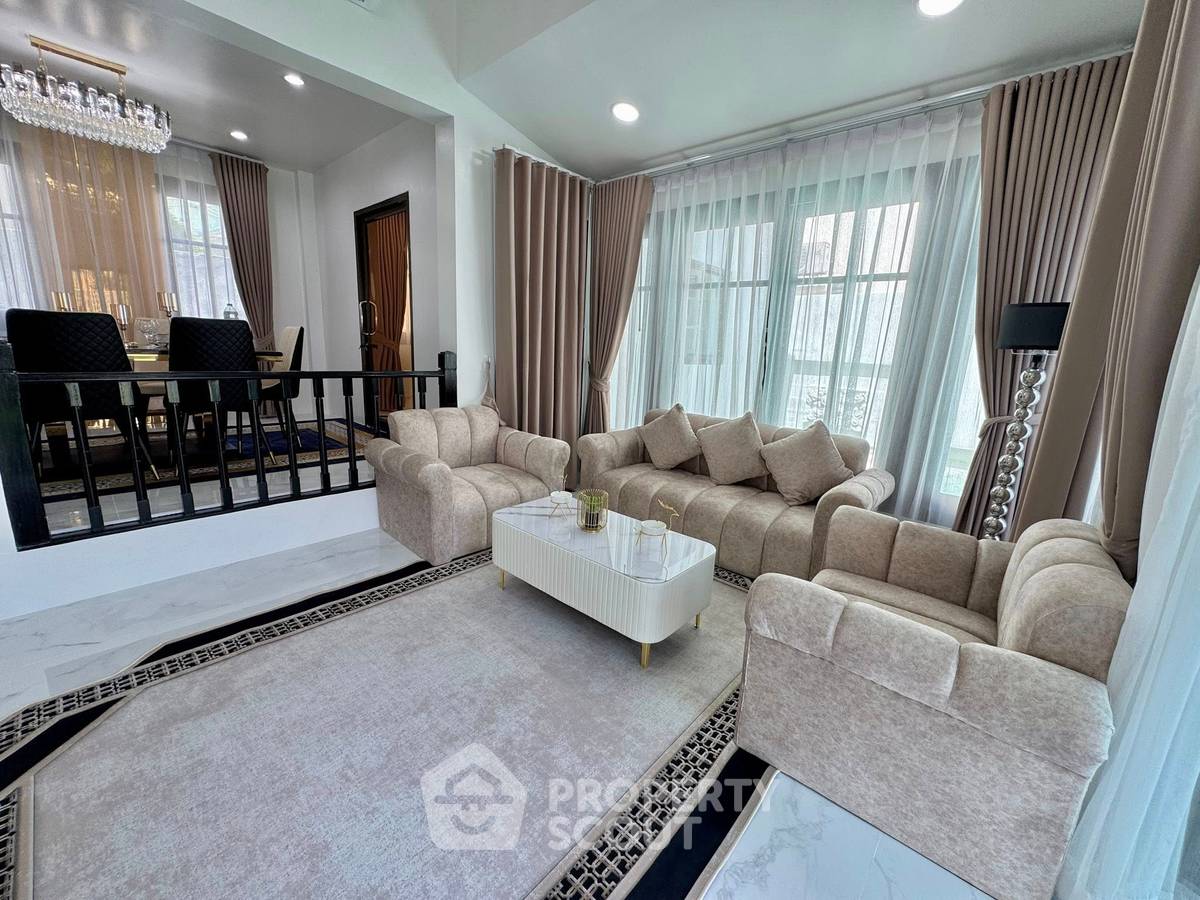 รูป วิลล่า 5-ห้องนอน ใกล้ เมืองพัทยา (ID 2157284) - รูปที่ 4/14