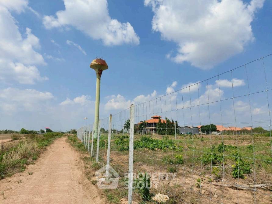 รูป ที่ดินสำหรับปล่อยขาย 29,425.2 ตารางเมตร แถว ใกล้ พัทยาตะวันออก (ID 1776326) - รูปที่ 1/3