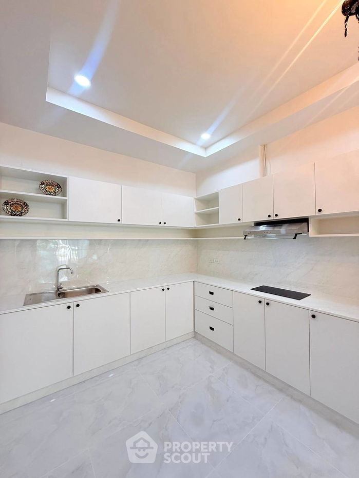 รูป ทาวน์เฮาท์ 2-ห้องนอน ใกล้ พัทยาตะวันออก (ID 2101239) - รูปที่ 7/14