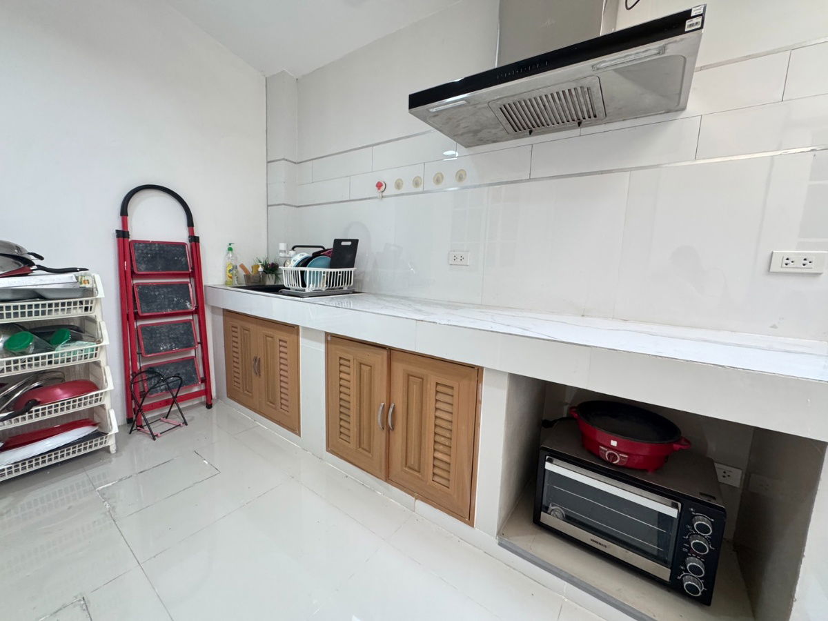 picture Front Project Location! Townhome for Sale – Golden Town Ramintra–Khubon Project English-style Townhome in a High-Potential Area, Ramintra Zone, - 10/20