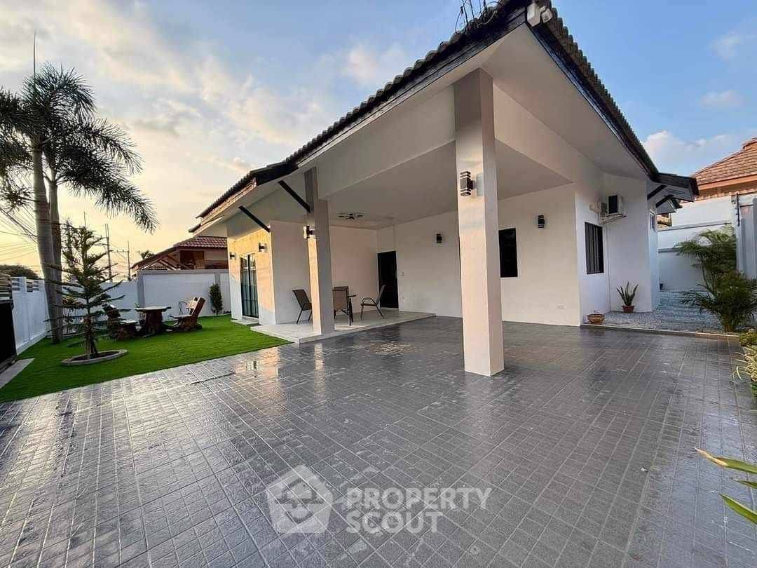 รูป บ้าน 3-ห้องนอน ใกล้ พัทยาตะวันออก (ID 1926932) - รูปที่ 1/19