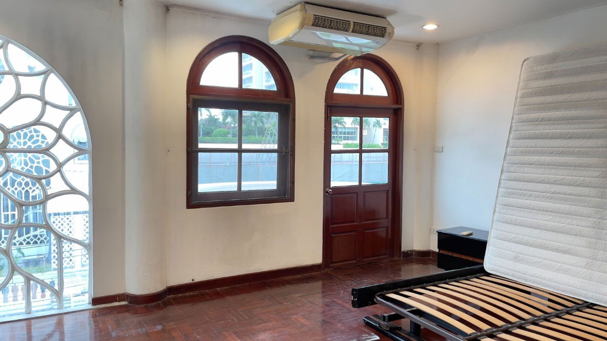 picture 4-storey townhouse, Ekkamai Villa project, Soi Sukhumvit 63, near BTS Ekkamai, only 2 kilometers. - 17/36