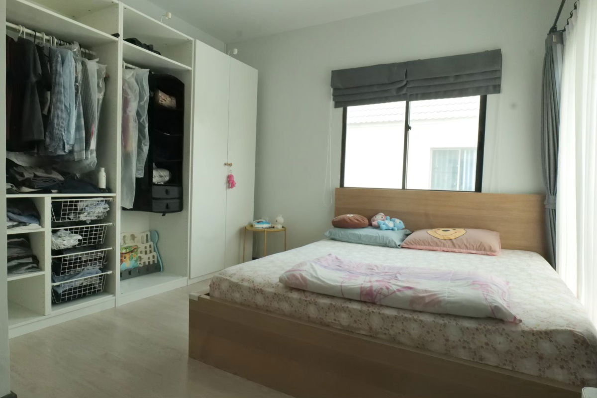 picture Stylishly decorated. Ready to move in. 30% cheaper than brand new empty home. - 6/7