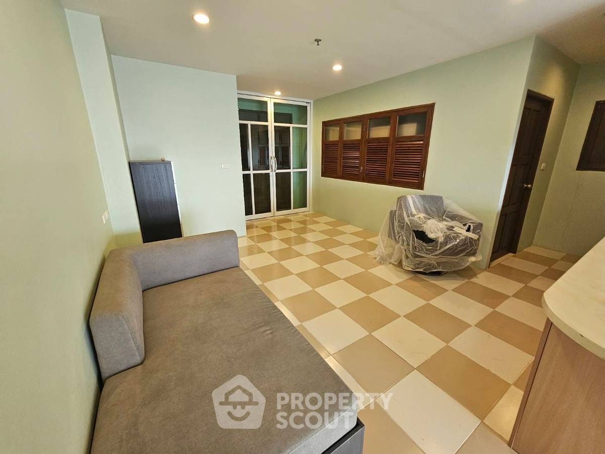 picture 2-BR 95 Sqm Condo At Thew River Place, 19th-Floor Near MRT Sirindhorn (ID 1944073) - 8/11