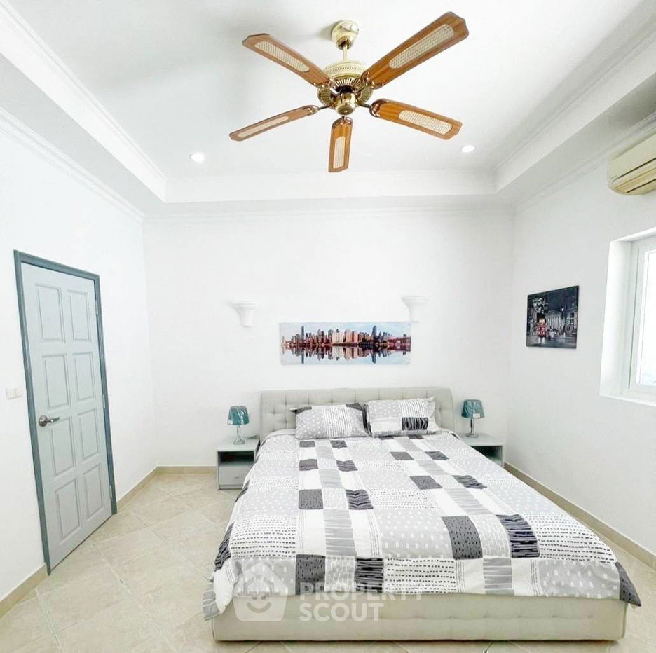 รูป วิลล่า 10-ห้องนอน ใกล้ เมืองพัทยา (ID 2102900) - รูปที่ 14/20