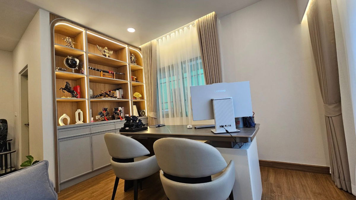 picture Centro Bangna – Modern Luxury Sale Price: 16,900,000 THB (Transfer fee 50/50) Move-in Ready, Fully Furnished - 20/21
