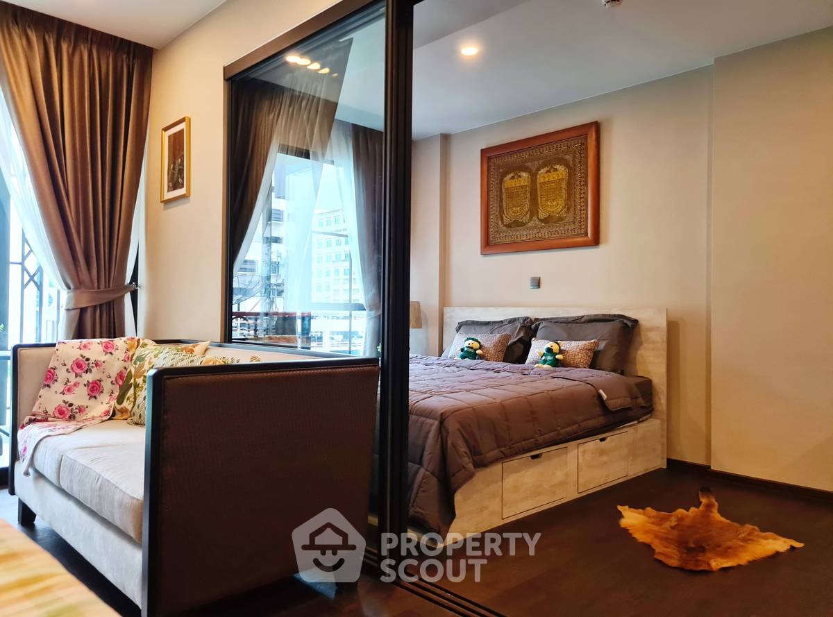 picture 1-BR Condo at Na Vara Residence near BTS Chit Lom (ID 2067629) - 10/14
