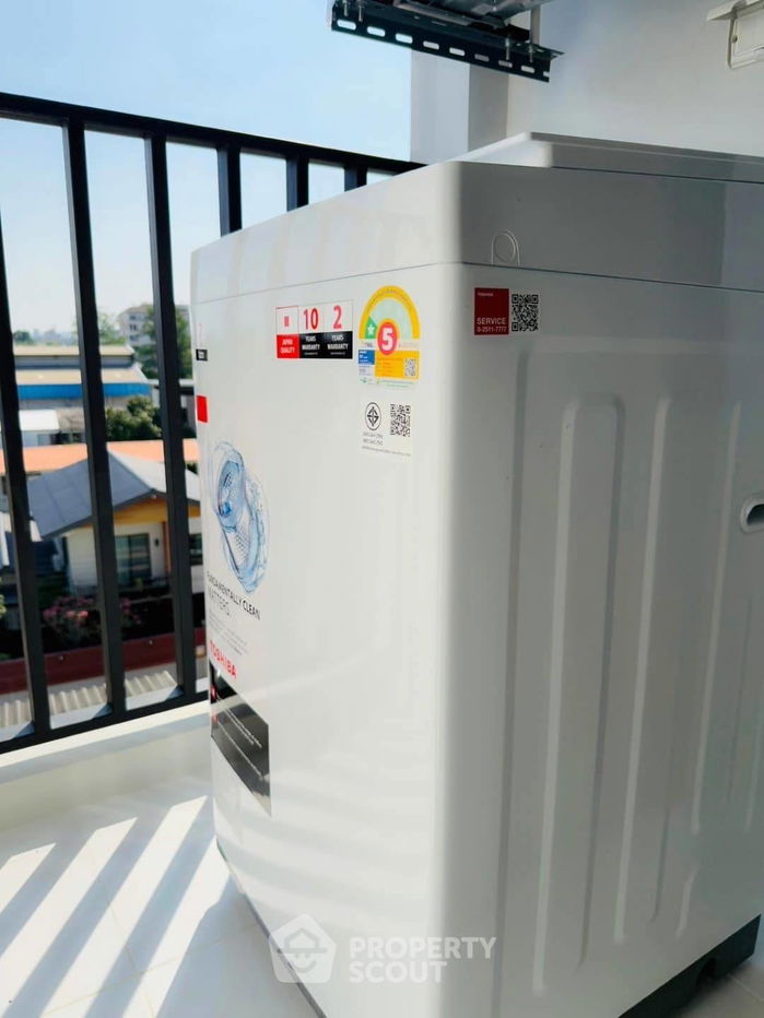 picture 1-BR Condo at Chewathai Hallmark Ladprao - Chokchai 4 in Lat Phrao (ID 2011017) - 16/16