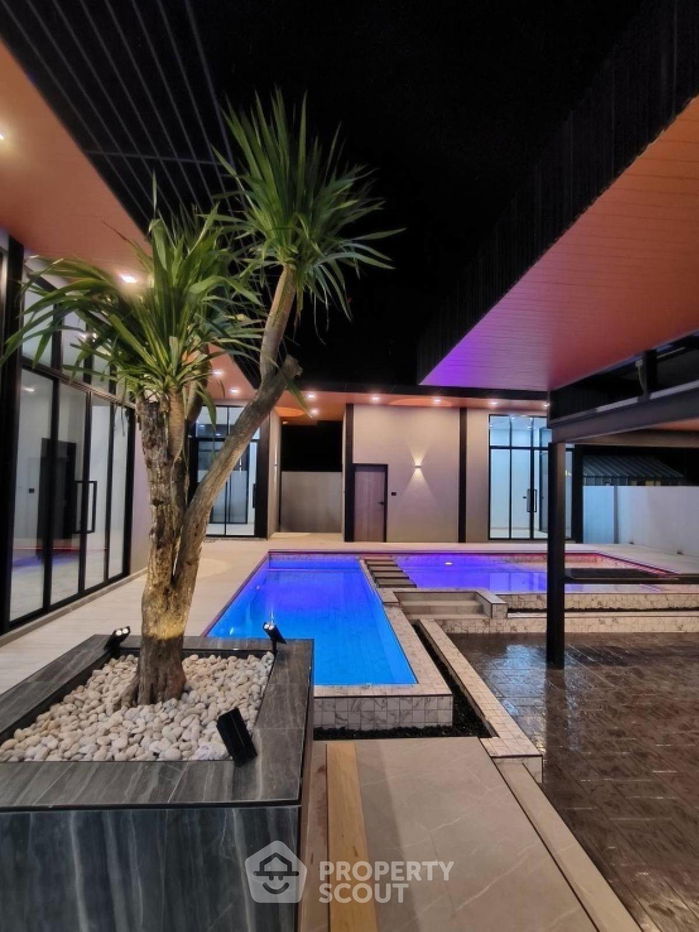 picture 4-BR House close to Central Pattaya (ID 1762205) - 15/21