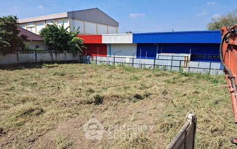 1,116 m² Land for Sale in Nuan Chan (ID 2085716)