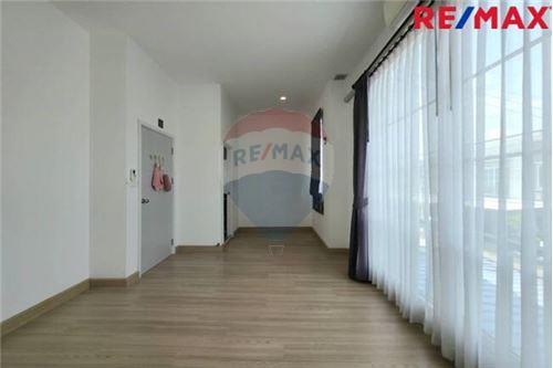 รูป [920091001-818] ทาวน์โฮม 2 ชั้น กัสโต้ ดอนเมือง-สรงประภา หลังมุม - รูปที่ 26/34