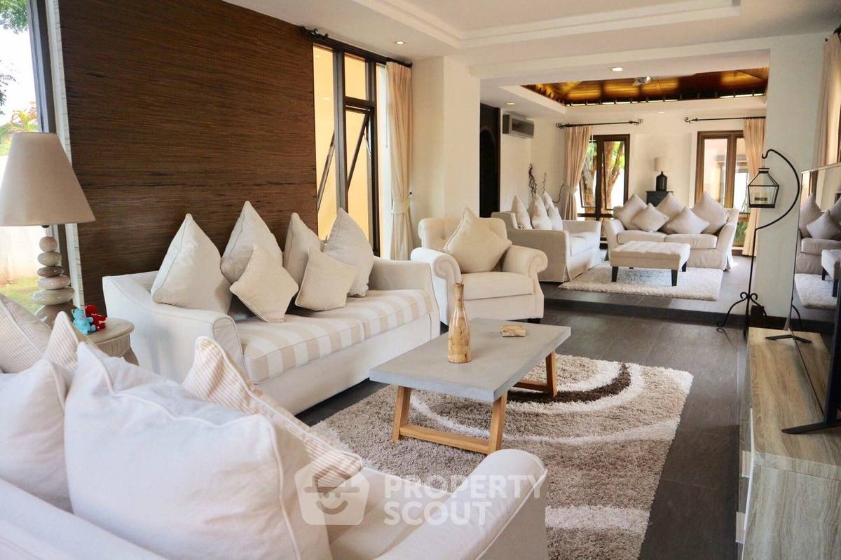 รูป บ้าน 5-ห้องนอน ที่ ภูธารา ใกล้ พัทยาตะวันออก (ID 2145554) - รูปที่ 2/14