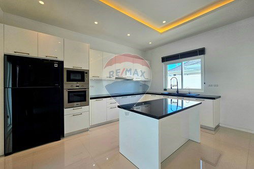 picture [920601001-650] Modern Quality Pool Villa, 3 Bed 3 bath in Hua Hin Soi 88 For Sale - 10/27