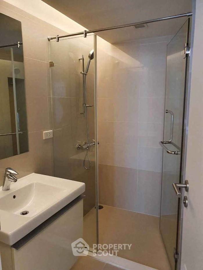 picture 1-BR Condo at Focus Ploenchit near BTS Nana (ID 2456784) - 5/7