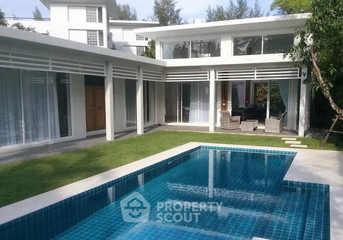 4-BR Villa close to Layan (ID 1069757)