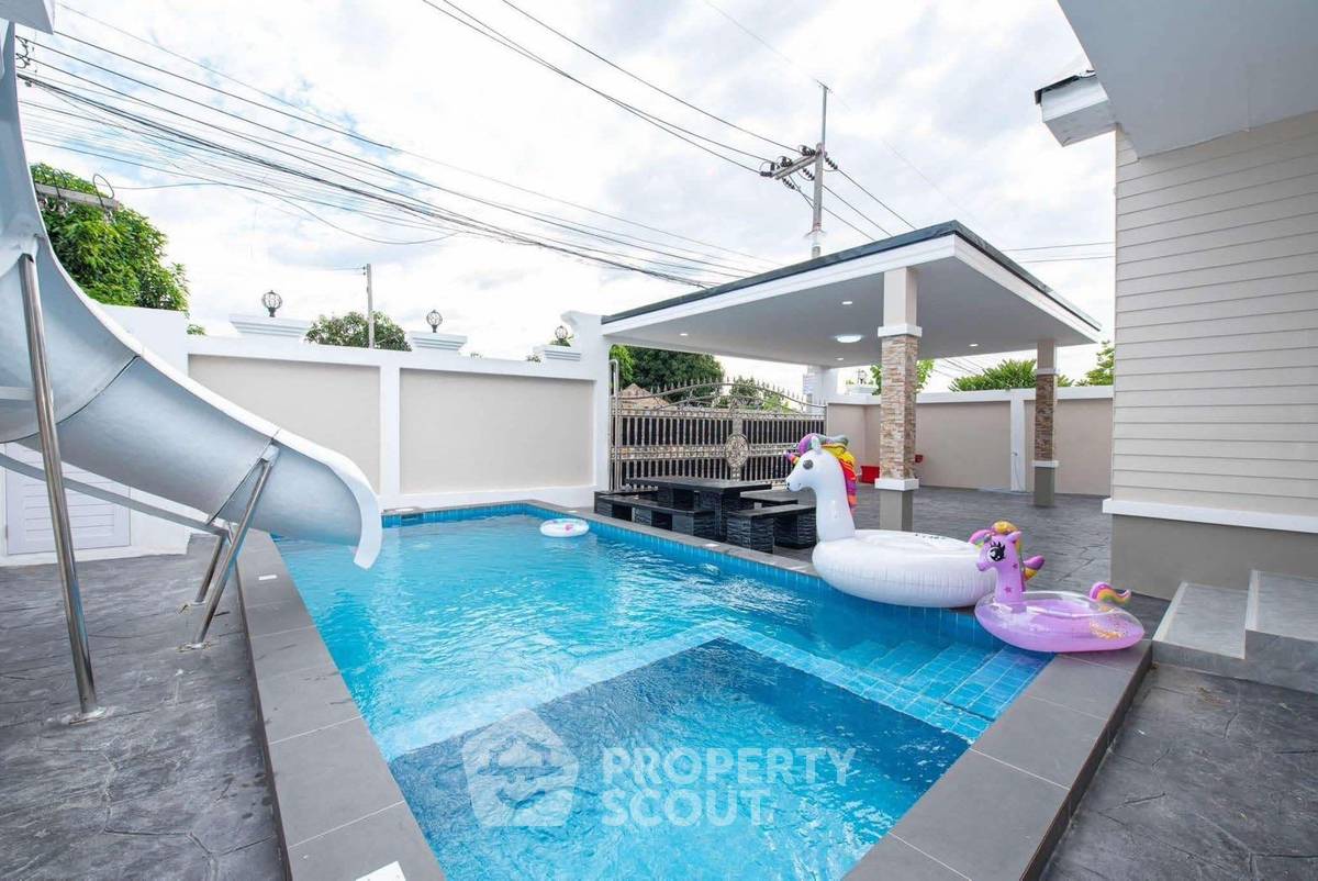 รูป วิลล่า 3-ห้องนอน ใน โป่ง (ID 2106184) - รูปที่ 3/13