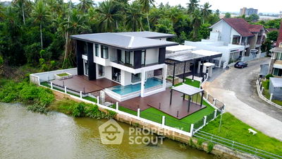 บ้านเดี่ยว วิทยาลัยเทคโนโลยีสุราษฎร์พาณิชยการ : บ้าน 5-ห้องนอน ใน วัดประดู่ (ID 2009249)