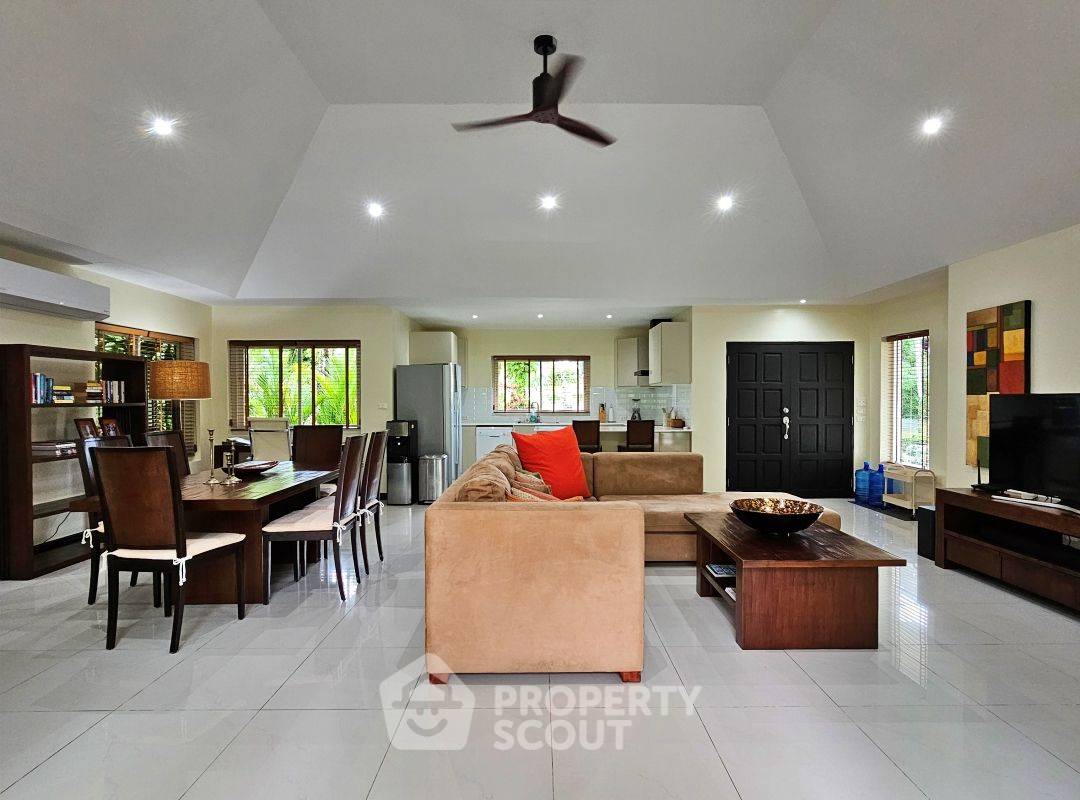 รูป วิลล่า 3-ห้องนอน ใกล้ กะทู้ (ID 1889149) - รูปที่ 18/25