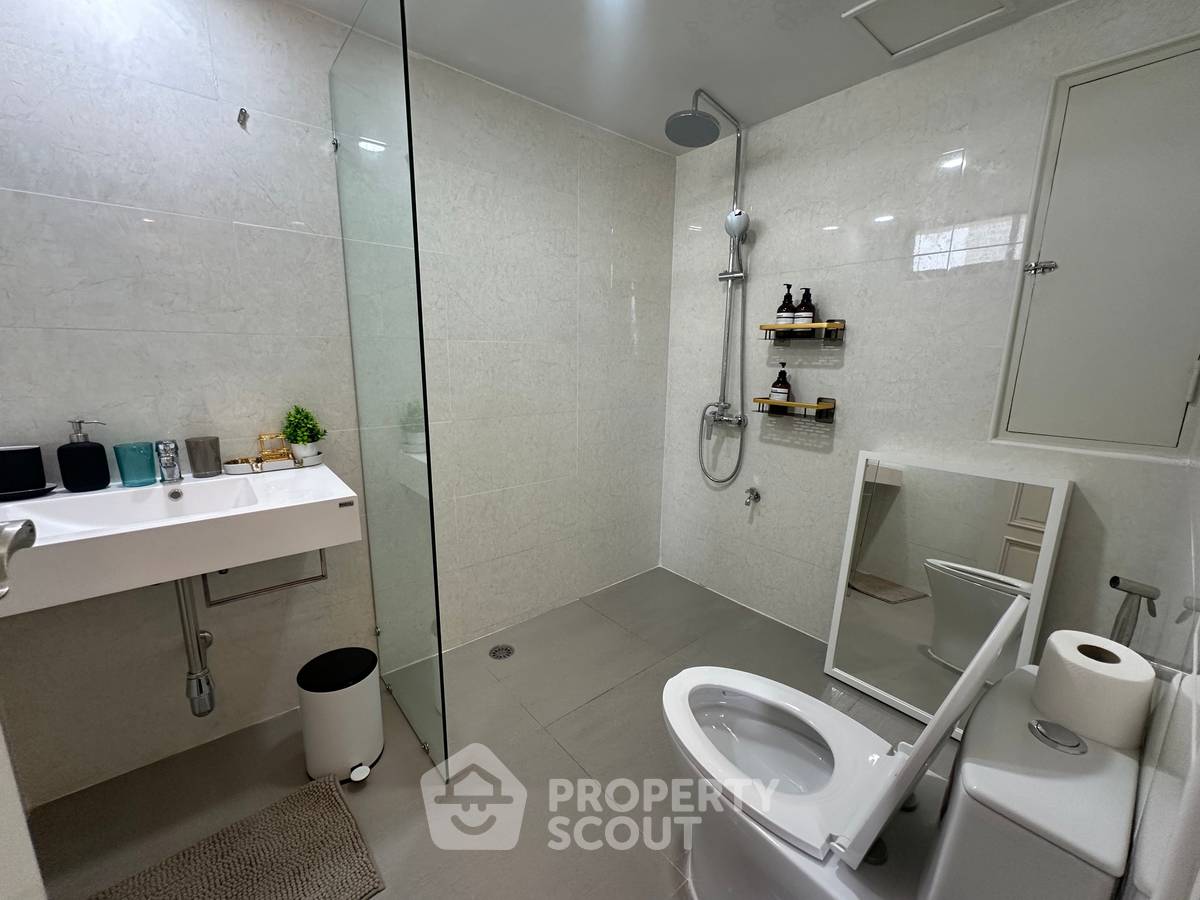 picture 3-BR Condo at Sukhumvit Casa Condominium near BTS Asok (ID 2453501) - 11/14