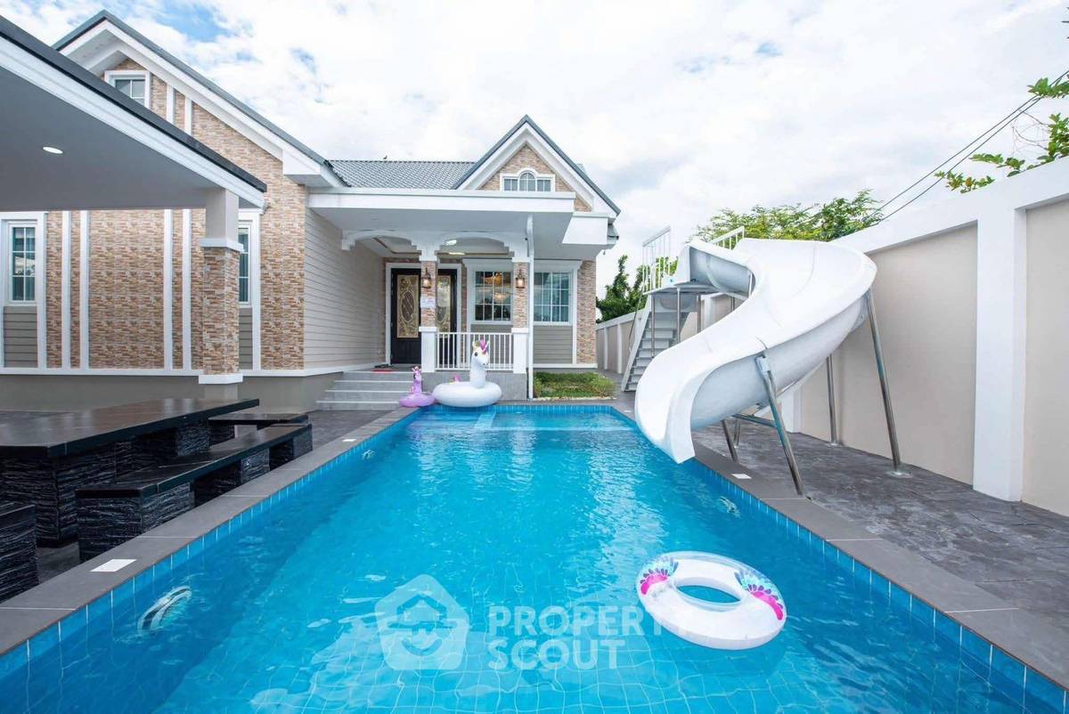 รูป วิลล่า 3-ห้องนอน ใน โป่ง (ID 2106184) - รูปที่ 2/13