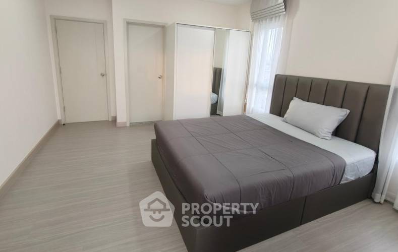 picture 2-BR Condo at Supalai Park Yaekfaichai Station near MRT Fai Chai (ID 2448973) - 2/4