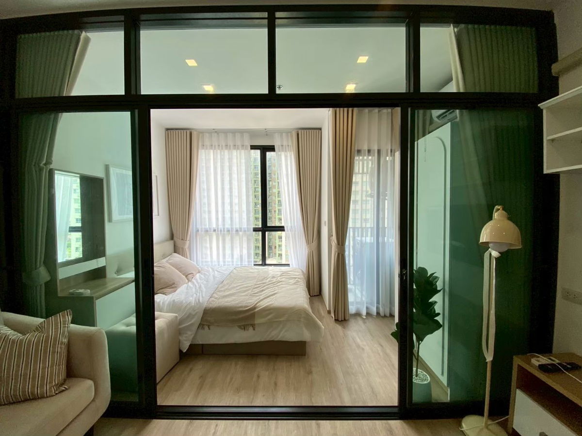 picture Airport Link Huamark condominium rental is convenient for travelling (available in many rooms). Short-term rating. - 6/22