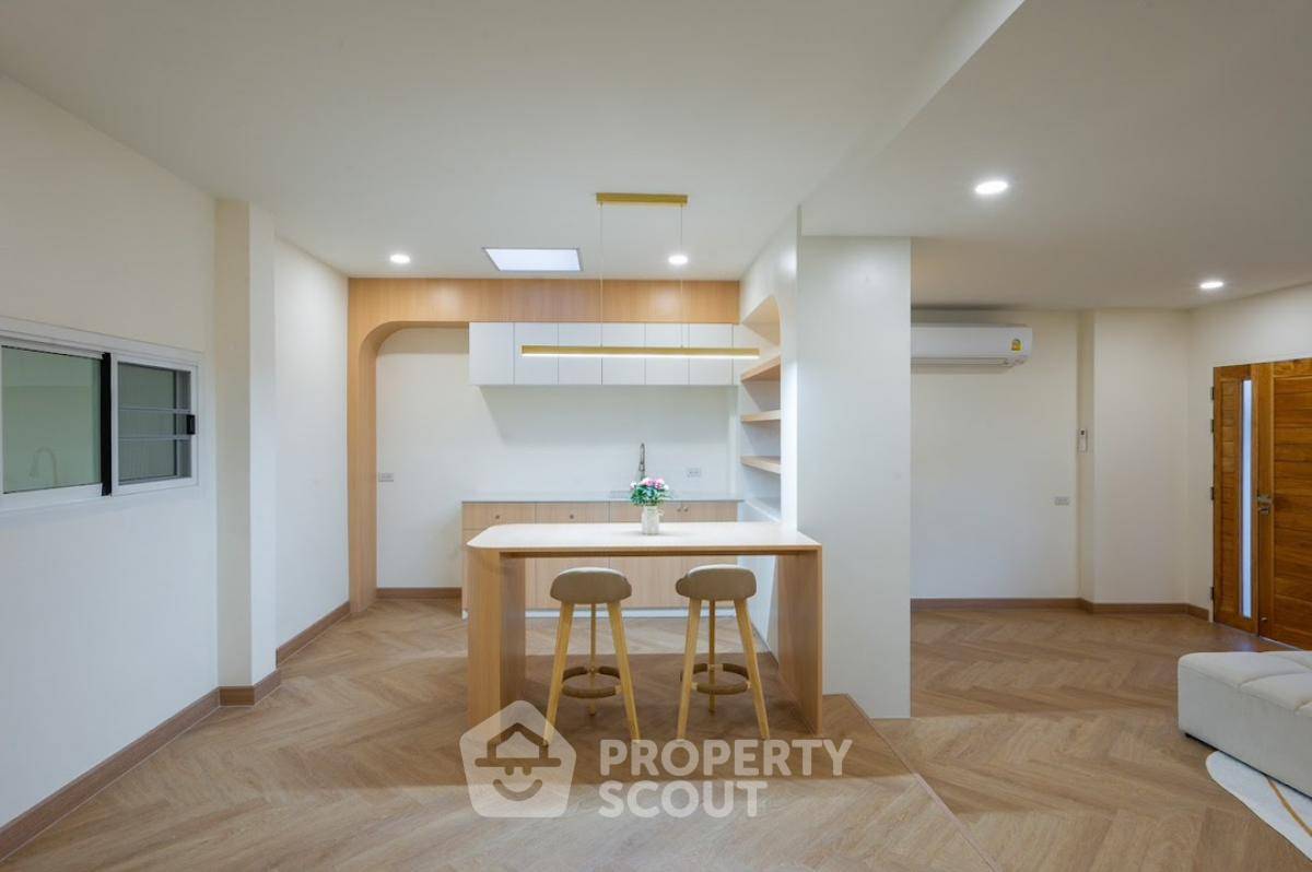 รูป บ้าน 4-ห้องนอน ใน ต้นเปา (ID 1904551) - รูปที่ 6/11