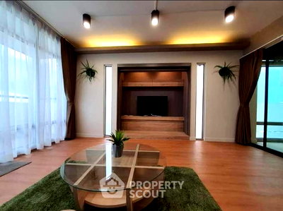 Condos for sale : 2-BR Condo at Riviera Up Condominium Muang Thong Thani in Ban Mai (ID 1430622)