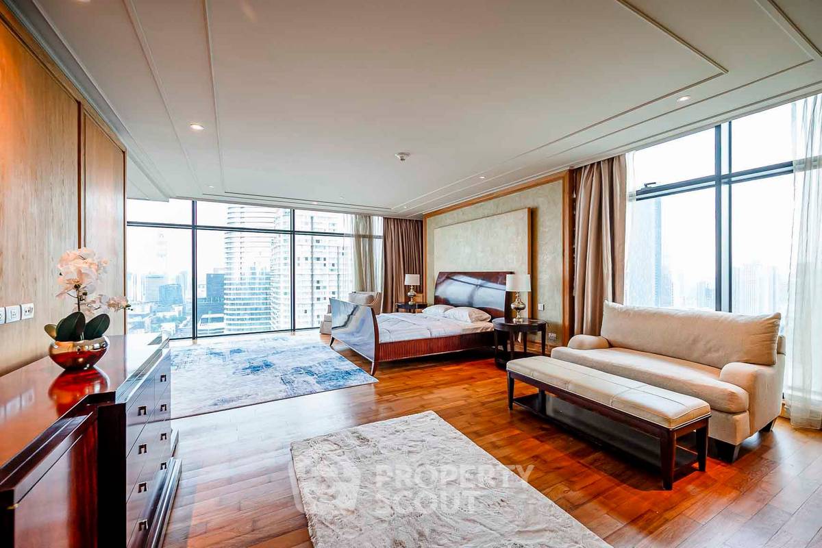 picture 3-BR Condo at The Residences At The St Regis Bangkok near BTS Ratchadamri (ID 2433332) - 12/18