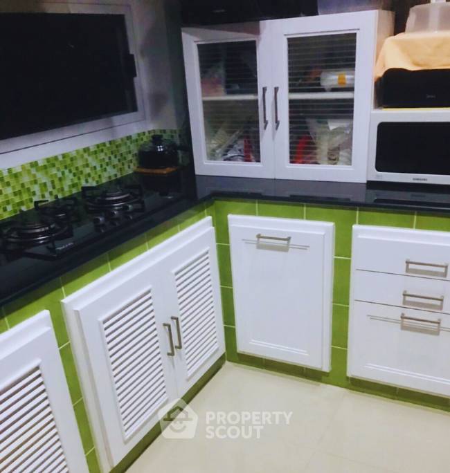 รูป บ้าน 3-ห้องนอน ที่ พาร์คเวย์ ชาเล่ต์ รามคำแหง ใน มีนบุรี (ID 2048272) - รูปที่ 3/6