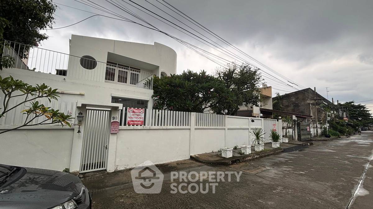 รูป บ้าน 5-ห้องนอน ที่ หมู่บ้านอมรพันธ์ 9 ใน ลาดพร้าว (ID 2126766) - รูปที่ 5/19