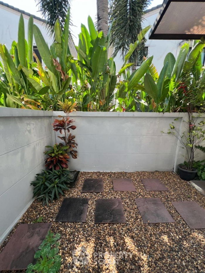 รูป ทาวน์เฮาท์ 3-ห้องนอน ใน มีนบุรี (ID 2030996) - รูปที่ 6/16