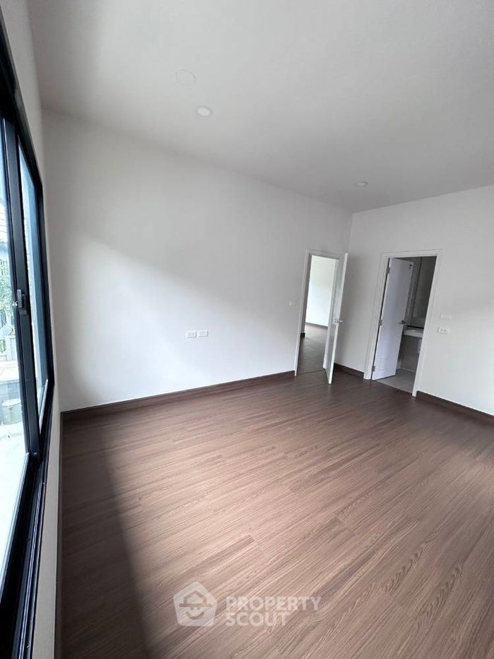 รูป บ้าน 5-ห้องนอน ใน ศีรษะจรเข้ใหญ่ (ID 2047019) - รูปที่ 20/37