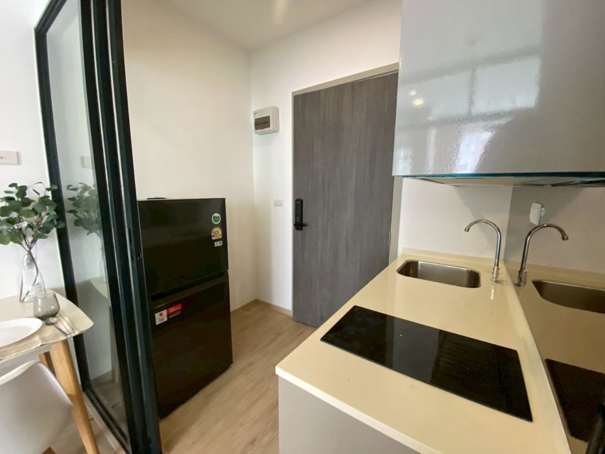 picture Airport Link Huamark condominium rental is convenient for travelling (available in many rooms). Short-term rating. - 11/22