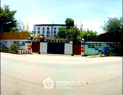 เช่าที่ดิน ม.เกริก : ที่ดินสำหรับปล่อยเช่า 800 ตารางเมตร แถว ใน อนุสาวรีย์ (ID 2140659)