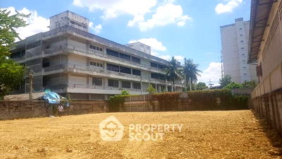 ที่ดิน ถนนเพชรเกษม : ที่ดินสำหรับปล่อยขาย 840 ตารางเมตร แถว ใน บางแคเหนือ (ID 1553046)