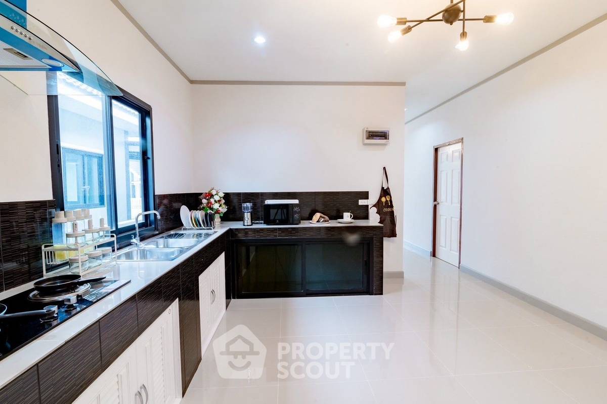 รูป บ้าน 3-ห้องนอน ใน สามพระยา (ID 2080957) - รูปที่ 8/9