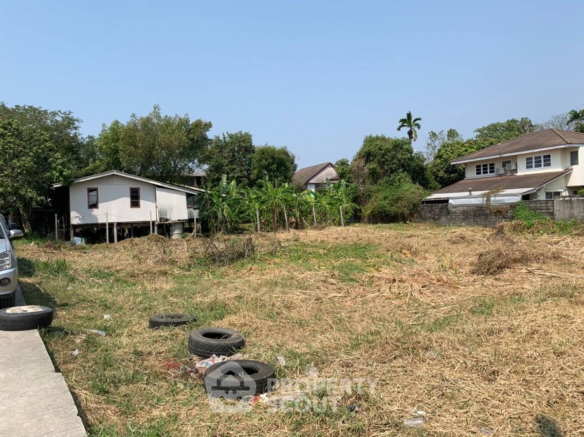 รูป ที่ดินสำหรับปล่อยขาย 914.4 ตารางเมตร แถว ใน ทุ่งสองห้อง (ID 1441431) - รูปที่ 1/4