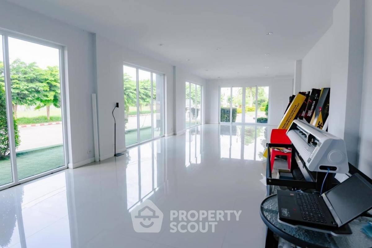 picture 4-BR House close to Chiang Mai International Airport (ID 1904213) - 2/9