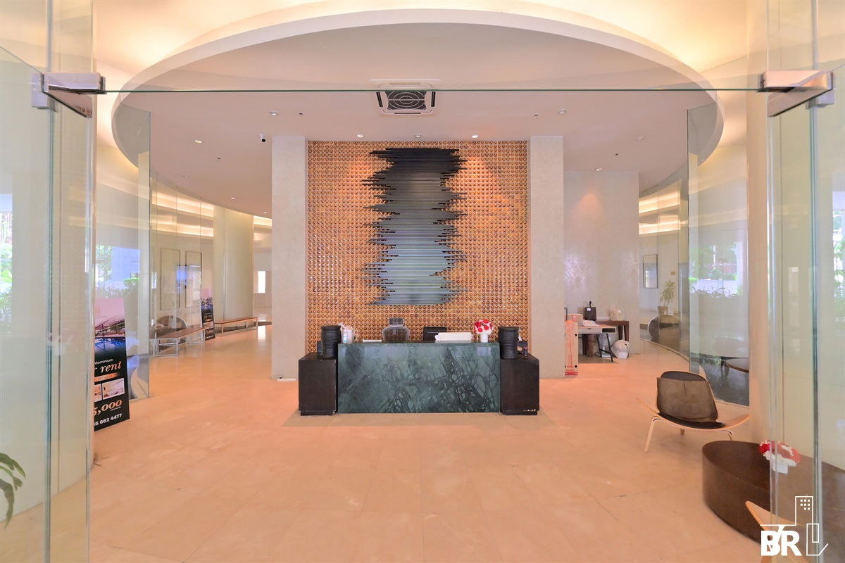 รูป The Rajdamri  💸 Unmatched Price! Fully Furnished ✨ Near BTS Chidlom  - รูปที่ 6/8