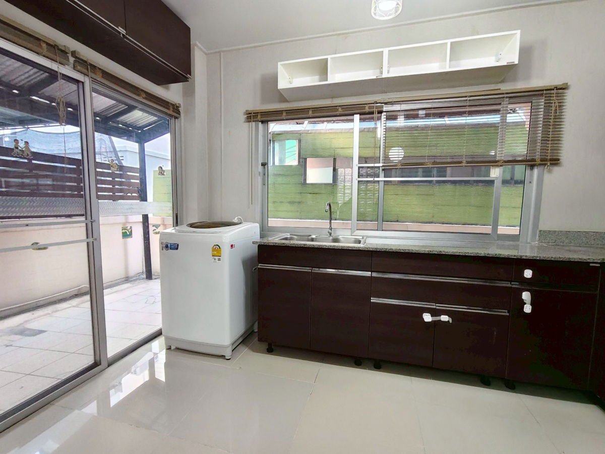 รูป ให้เช่า หรือ ขาย บ้านเดี่ยว รามคำแหง164 หมู่บ้านเพอร์เฟคเพลส  ตกแต่งพร้อมอยู่ สนใจ 085-318-6868 คุณวา - รูปที่ 14/33